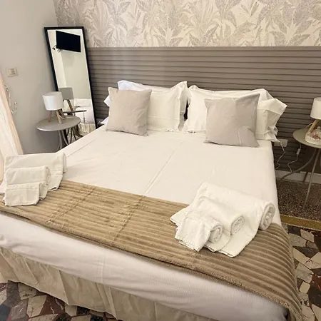 Joy's Ortigia 4*