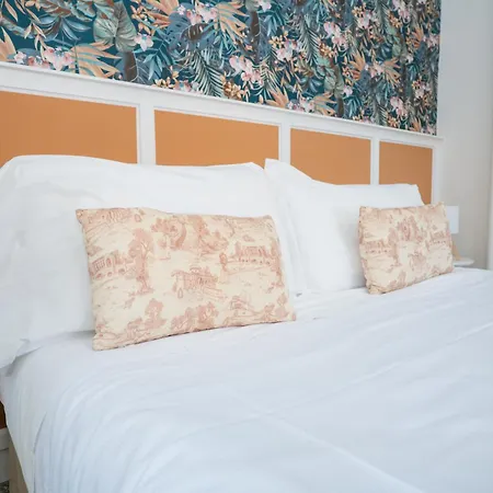 Joy's Ortigia Bed & Breakfast 4*