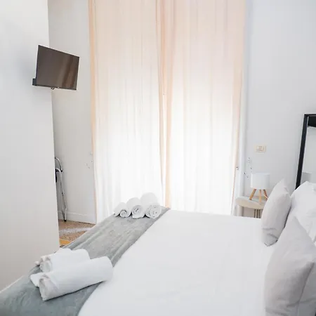 Joy's Ortigia Bed & Breakfast 4*