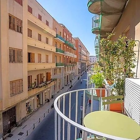 Joy's Ortigia Bed & Breakfast 4*