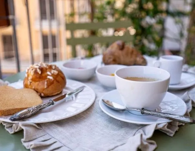 Bed & Breakfast Joy's Ortigia