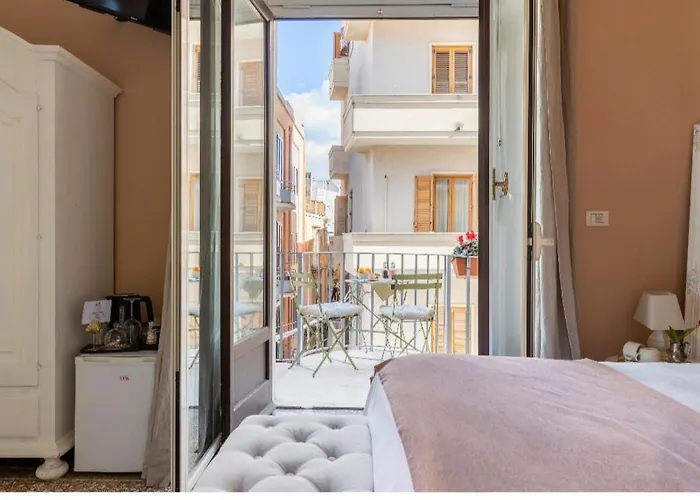 Joy's Ortigia 4* Syracuse