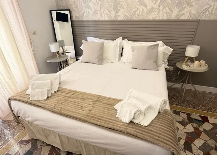 Joy's Ortigia 4*