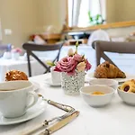 Joy's Ortigia Bed & Breakfast 4*