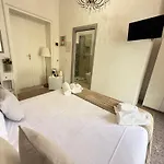 Joy's Ortigia Bed & Breakfast 4*