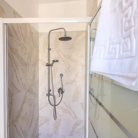فندق مبيت وإفطار Joy's Ortigia 4*